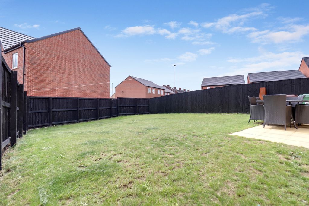 Property photo 2 of 23 2- Rob Hammond Ewemove Pontefract