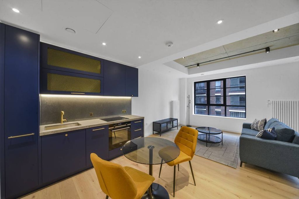 Property photo 1 of 6