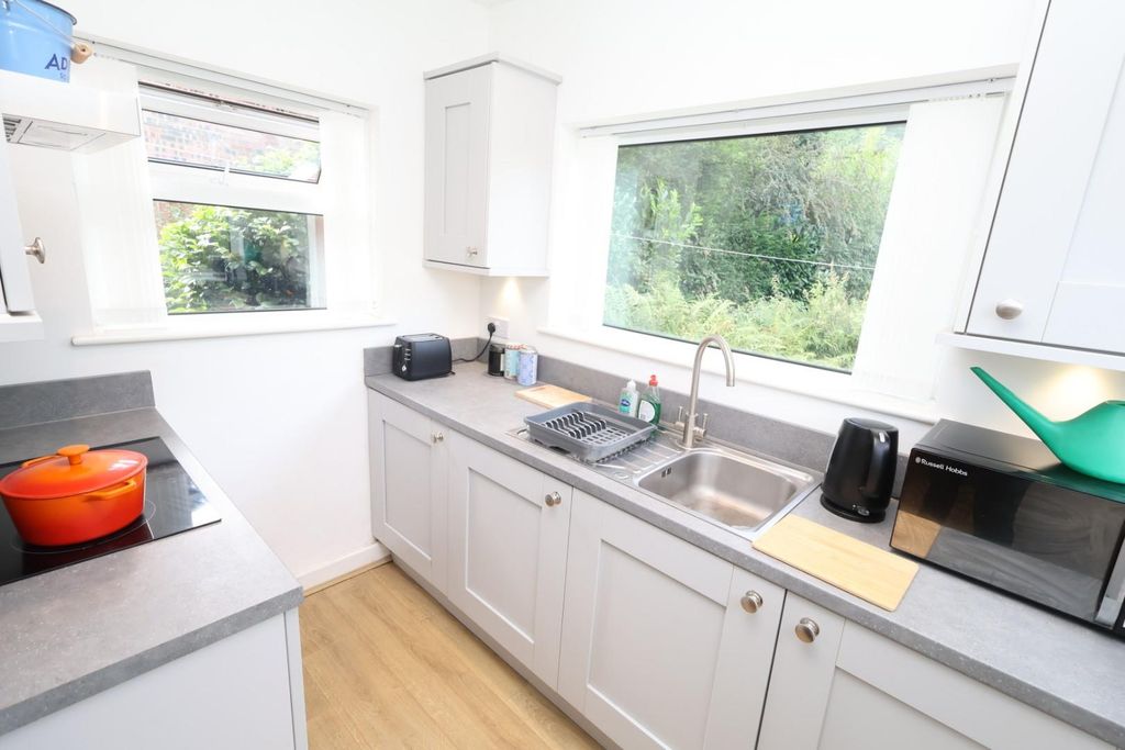 Property photo 3 of 24 17.Jpg