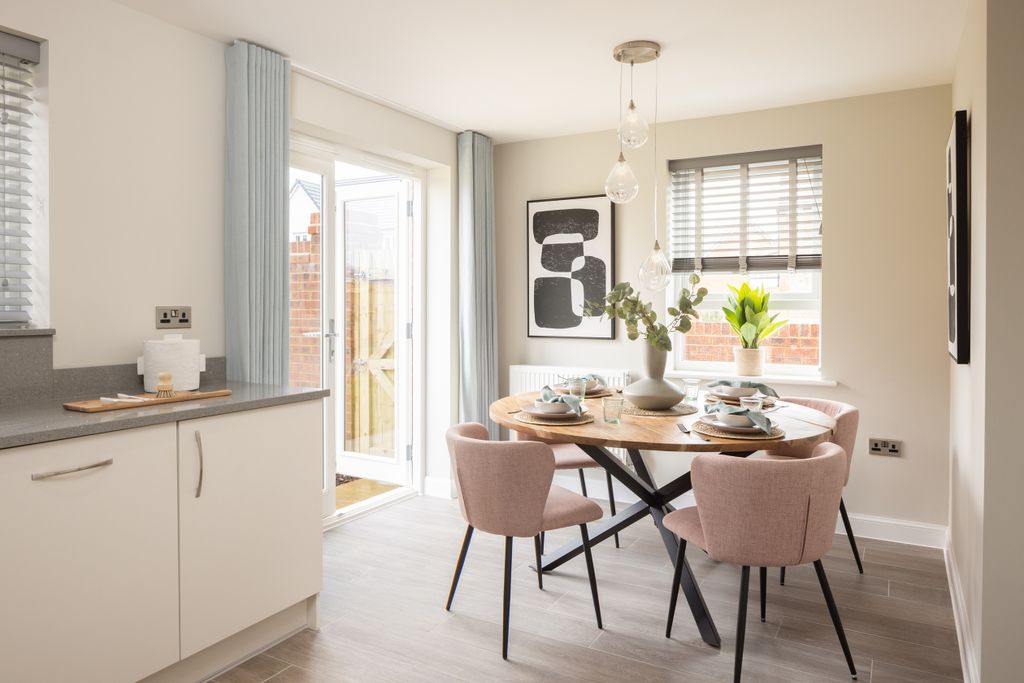 Property photo 2 of 8 Dining Area In A 3 Bed Moresby