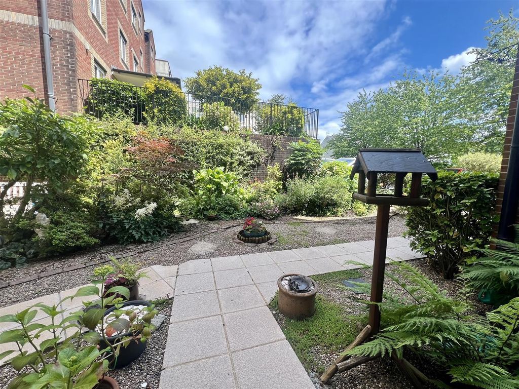 Property photo 2 of 15 -Ffsjjy52Kogyrq-En4Hjg.Jpg