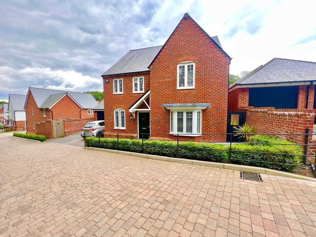 Property photo 1 of 25