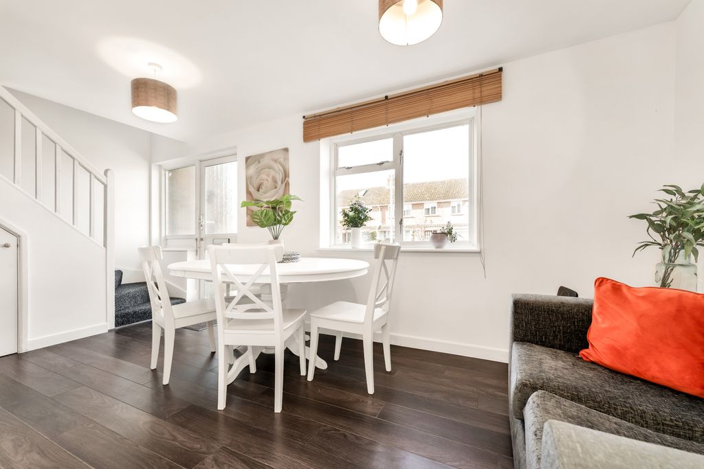 Property photo 2 of 16 1 Perse Way, Cambridge (2).Jpg