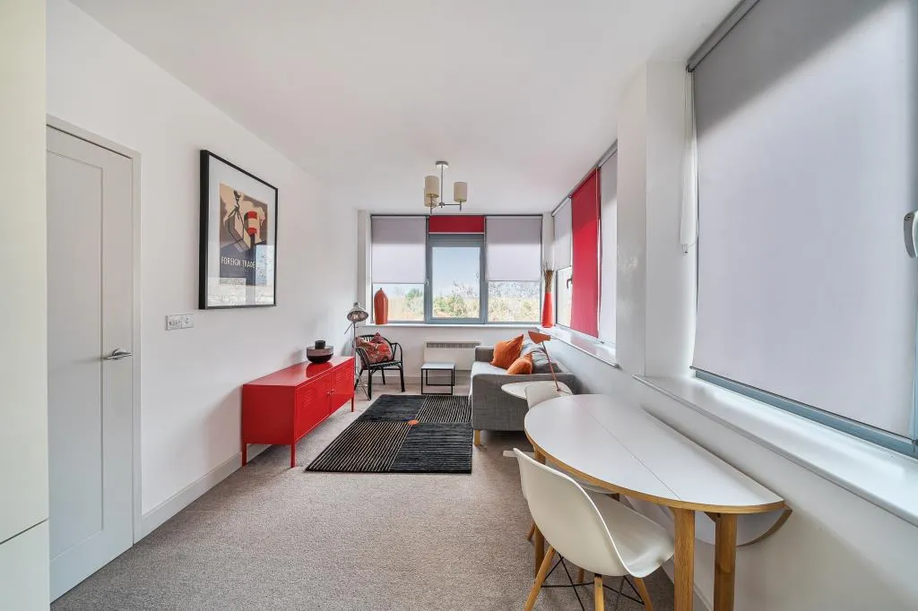 Apartment in Oxford, Temple Cowley, Cowley - View 3