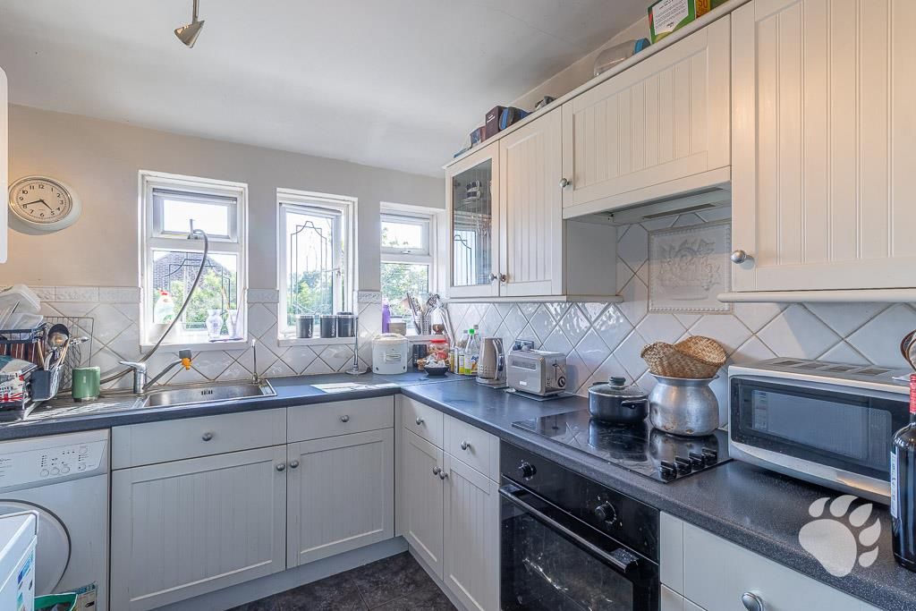 Property photo 2 of 13 Kitchen