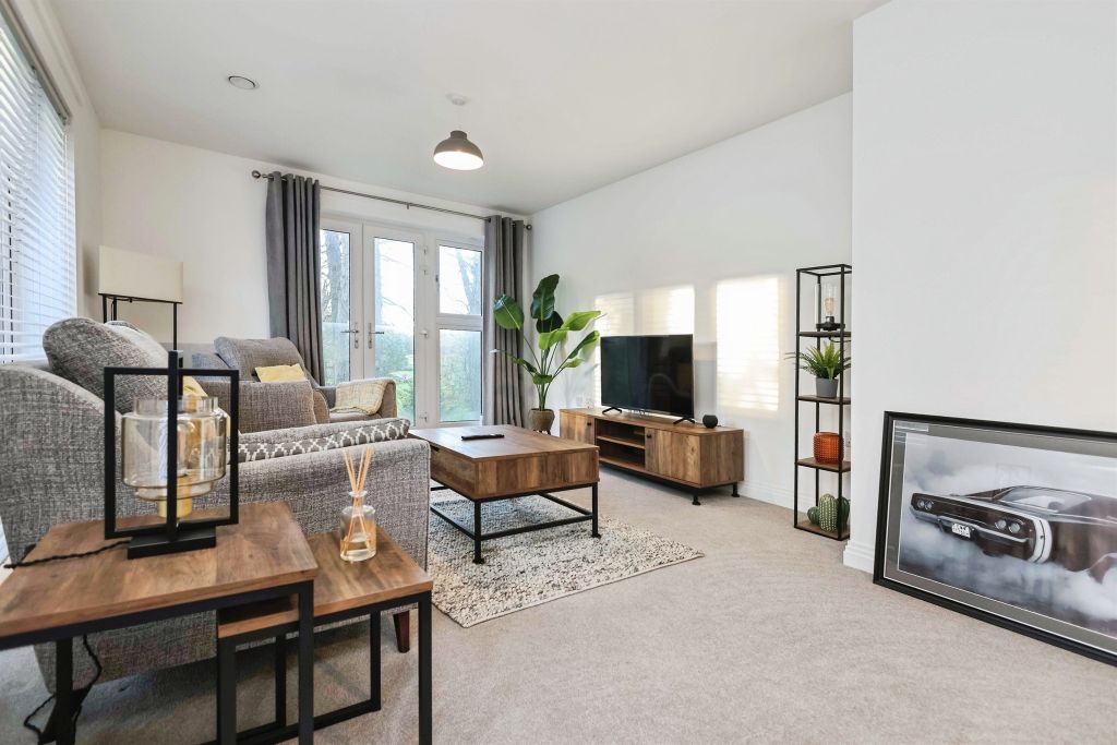 Property photo 2 of 14