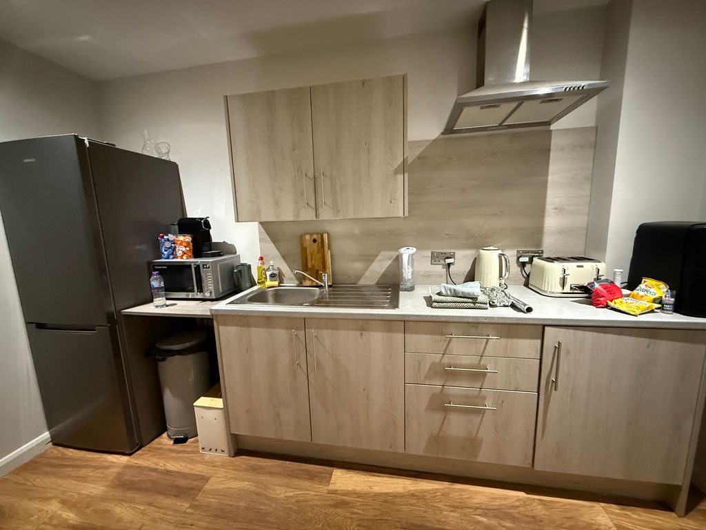 Property photo 2 of 3