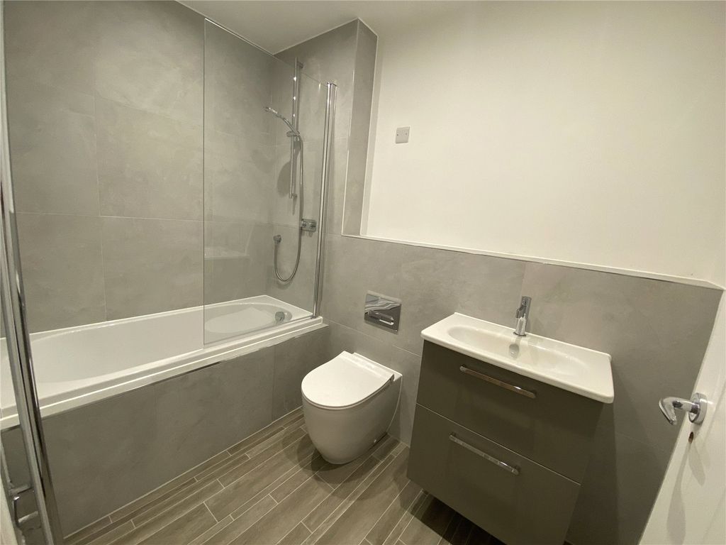 Property photo 3 of 4 Bathroom