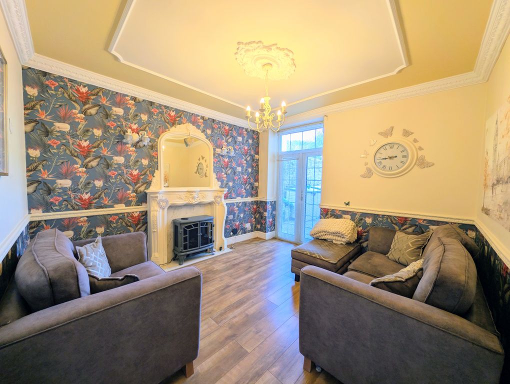 Property photo 2 of 41 Living Room