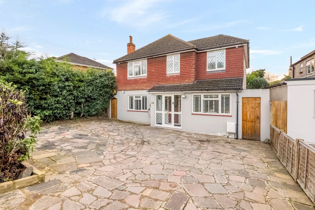 Property photo 1 of 35 Picture No. 04