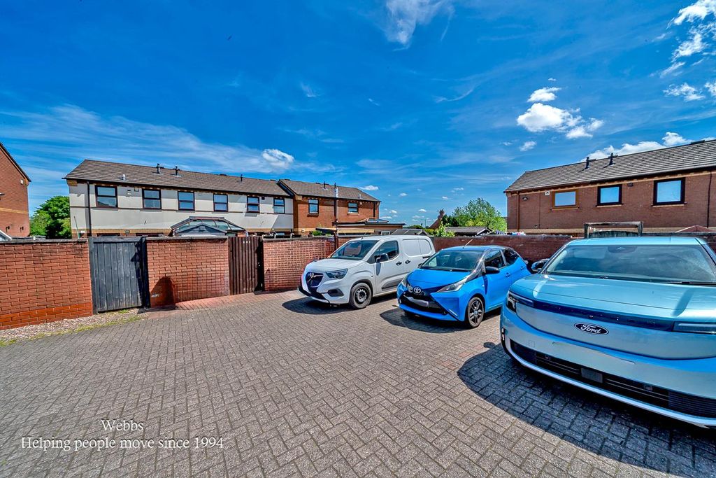 Property photo 2 of 25 Webbs-23.Jpg