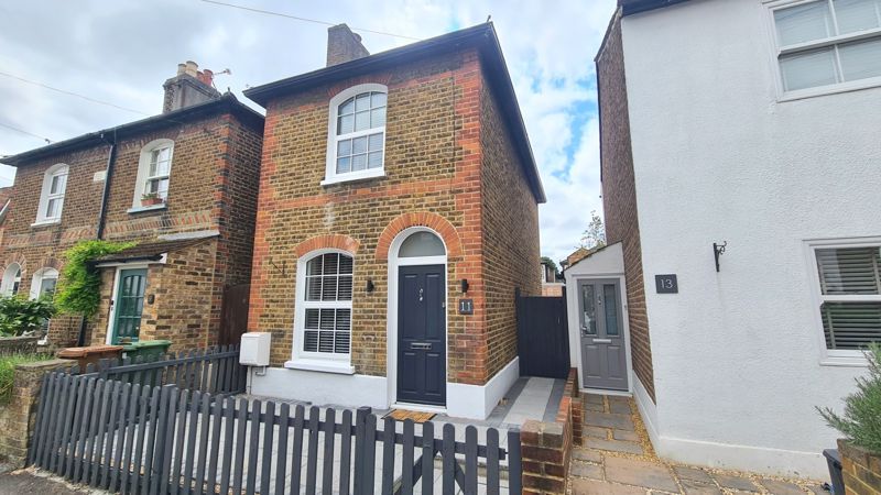 Property photo 1 of 11 Photo 5