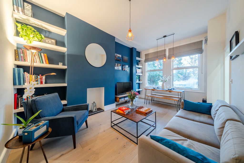 Property photo 1 of 17 1395482-14-695Cda...