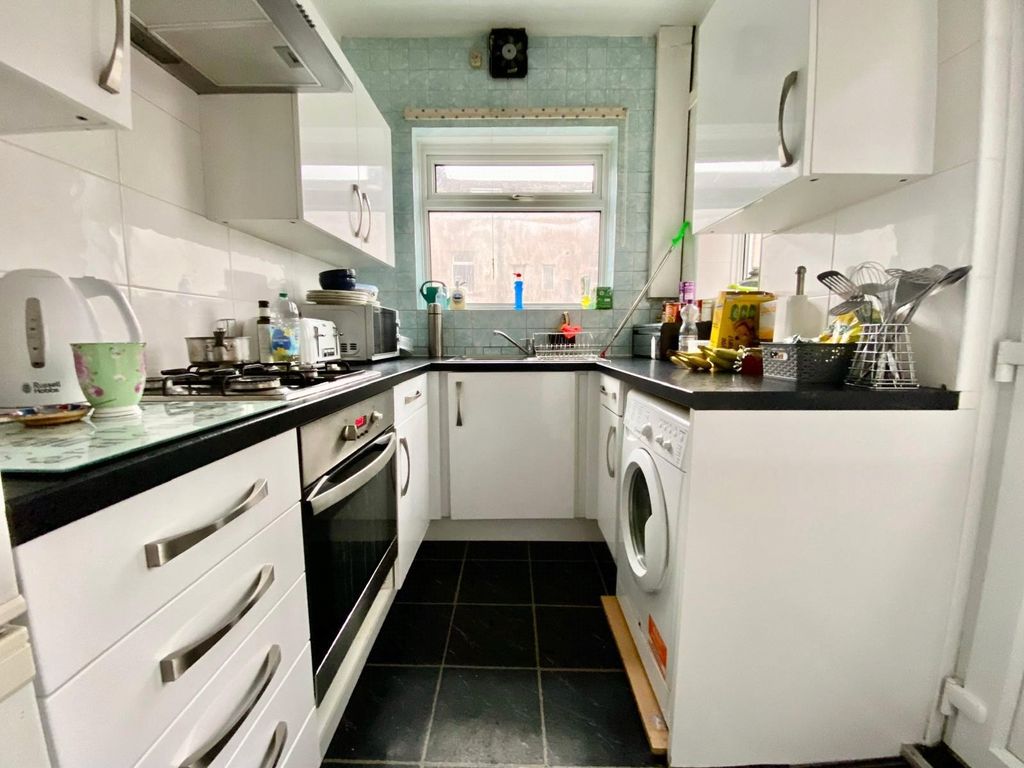 Property photo 2 of 14 Picture No. 02