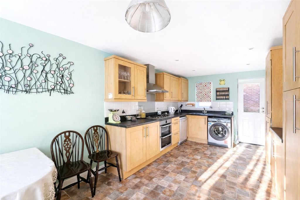 Property photo 2 of 11 3.Png