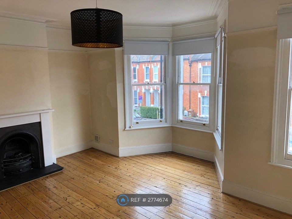 Property photo 2 of 13 Bedroom 1