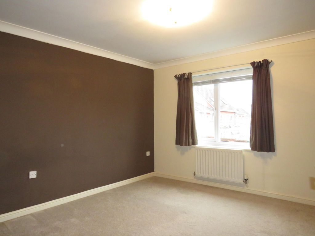 Property photo 3 of 6 Bedroom