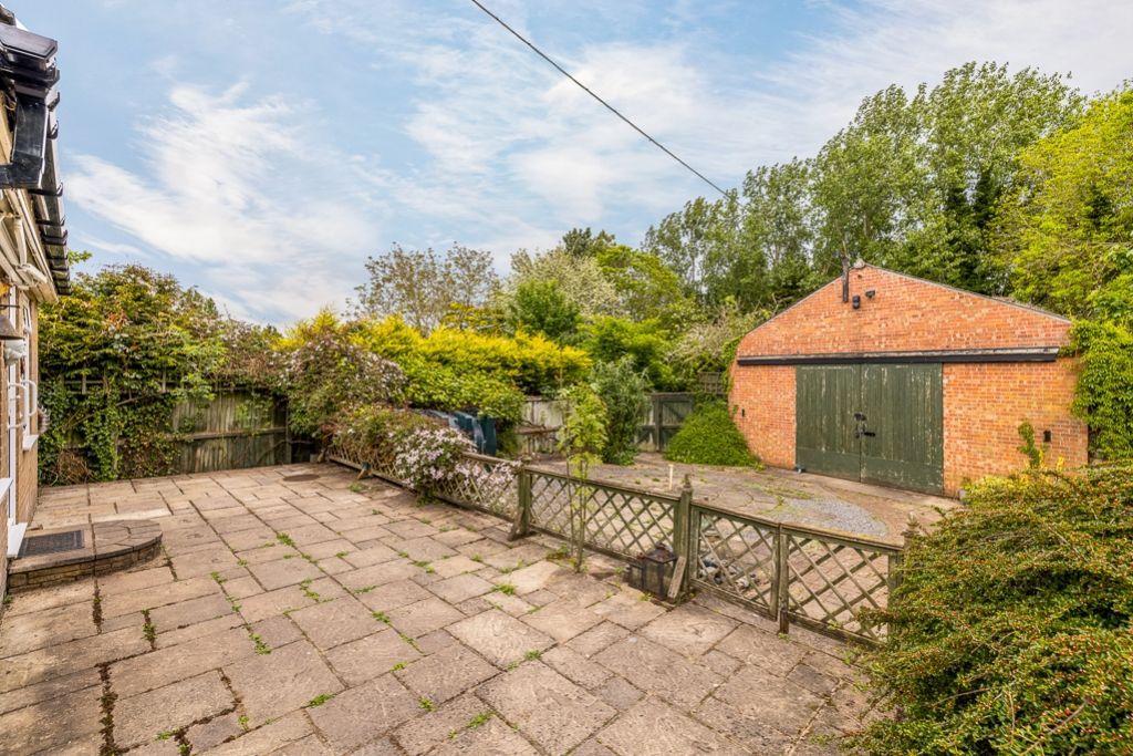 Property photo 3 of 46 Stamford House Farm (Crowland)-12