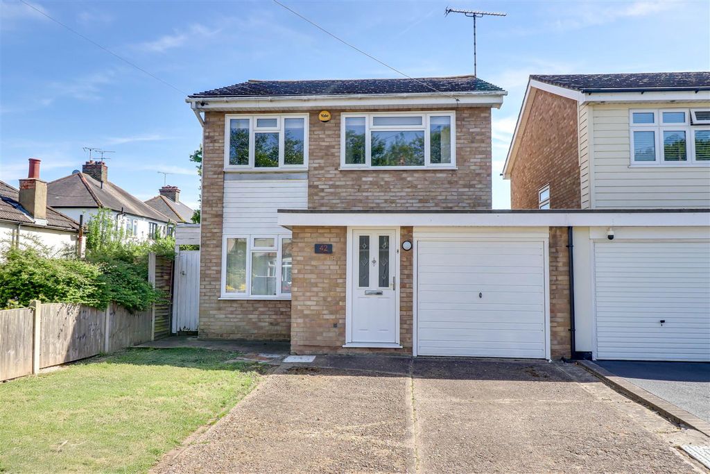 Property photo 1 of 18