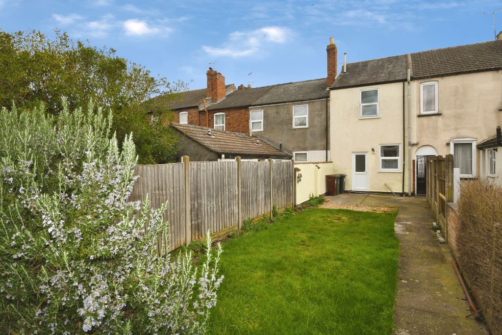 Property photo 2 of 15