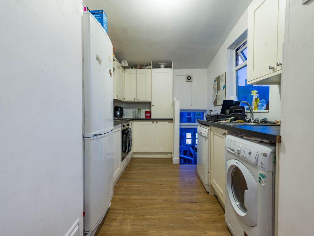Property photo 2 of 10 2826012