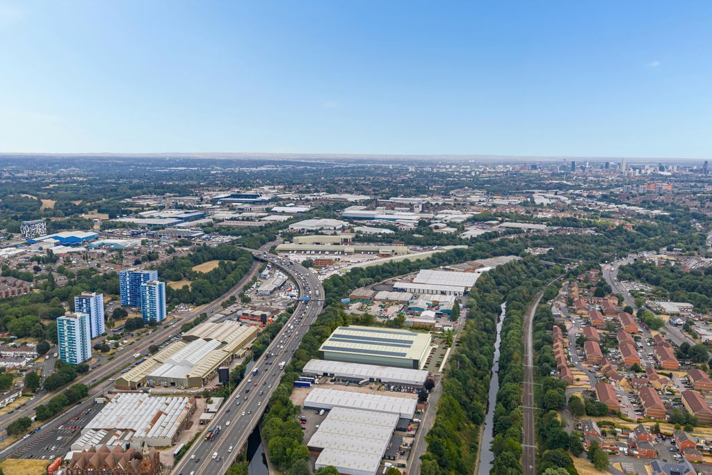 Property photo 1 of 2 23015 - Logicor, Spring Road, Smethwick, Birmingham_Shot Aerial.Jpg