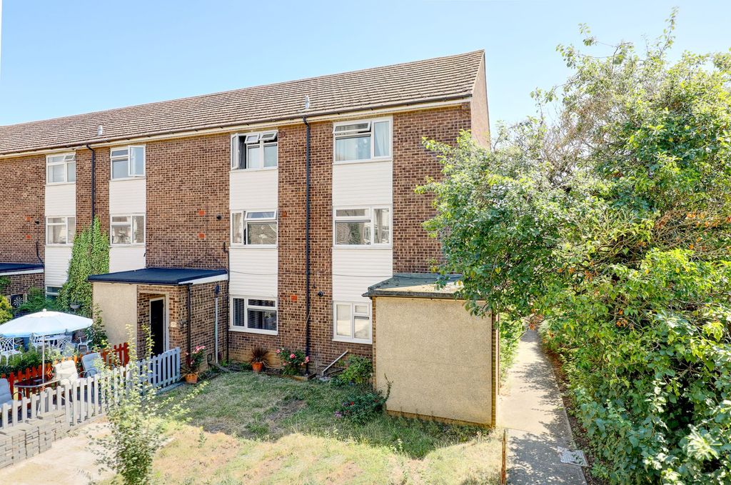 Property photo 1 of 6