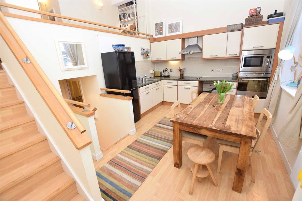 Property photo 1 of 16 Picture No. 06