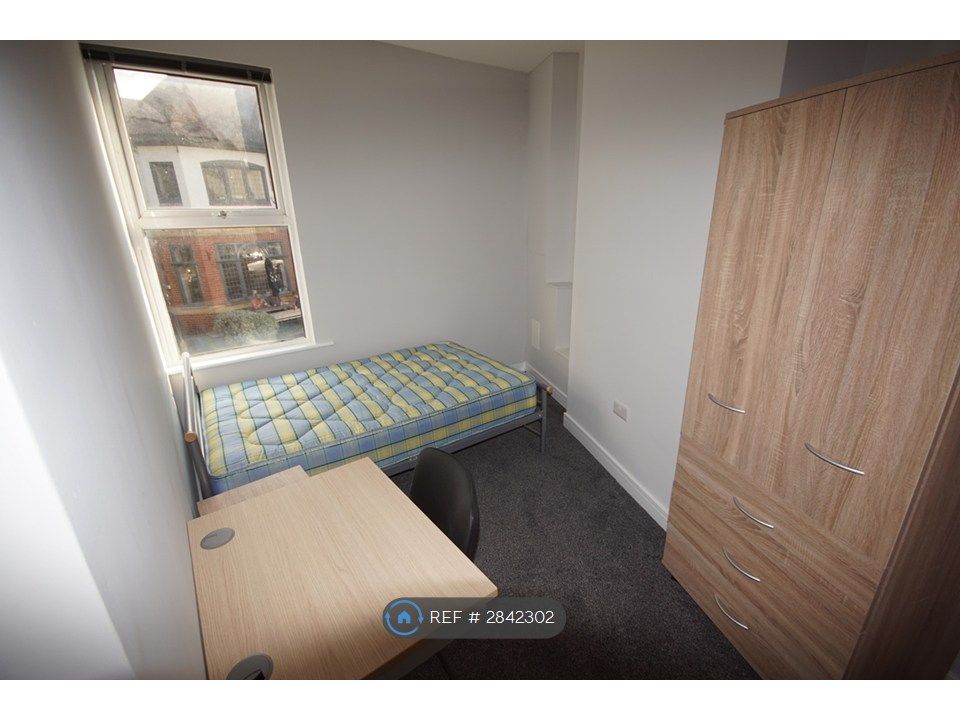 Property photo 3 of 13