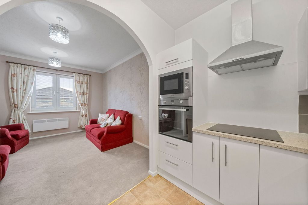 Property photo 2 of 13