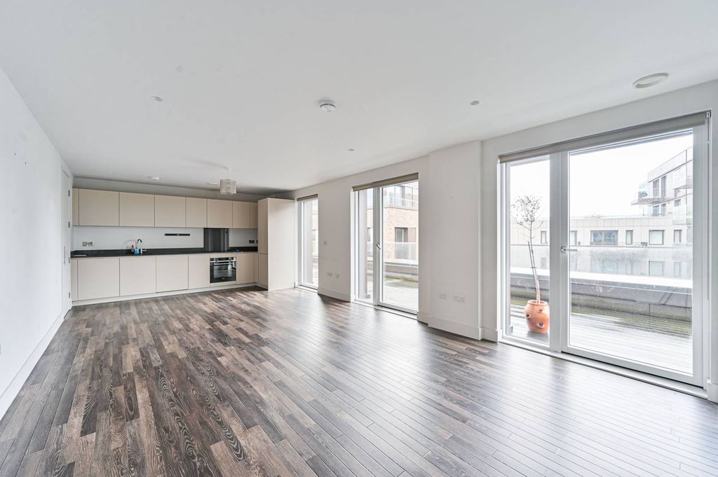 Property photo 1 of 27