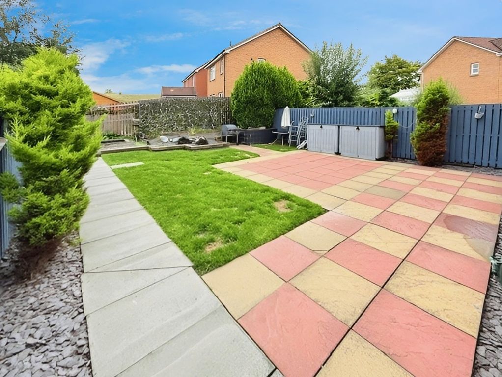 Property photo 2 of 26