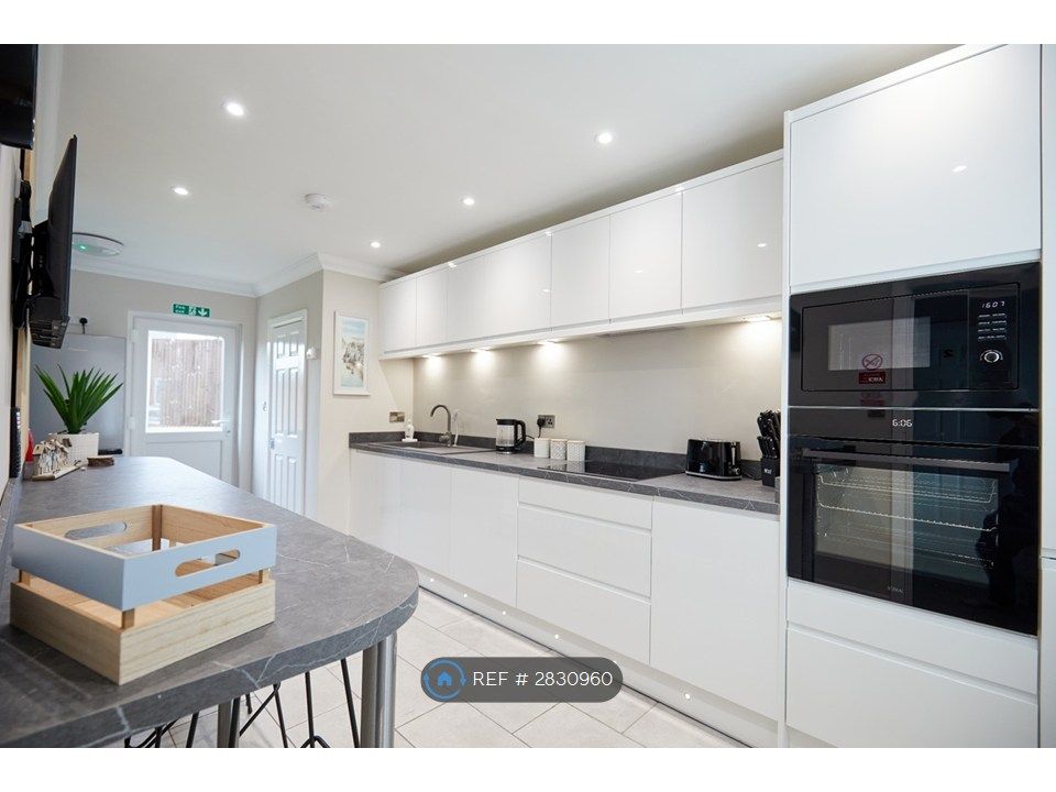 Property photo 3 of 30