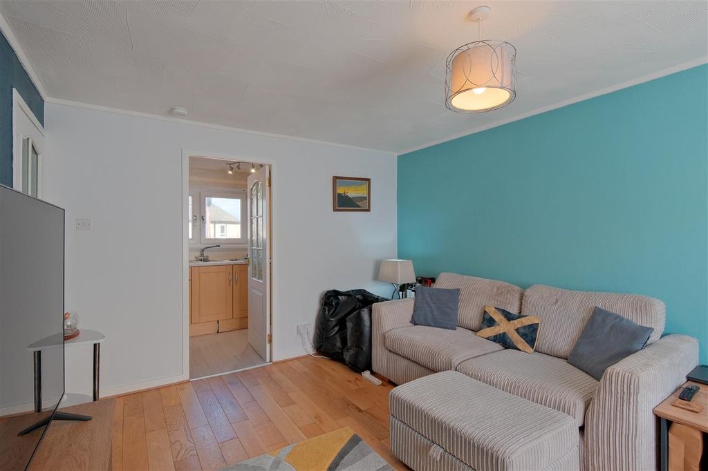 Property photo 3 of 21