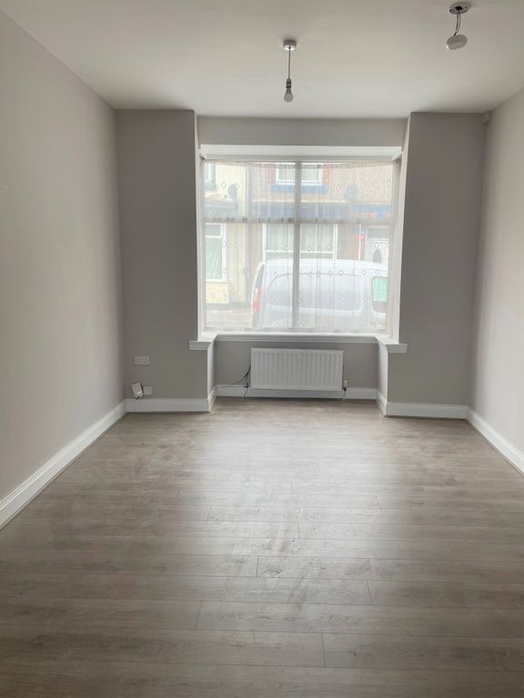 Property photo 2 of 3