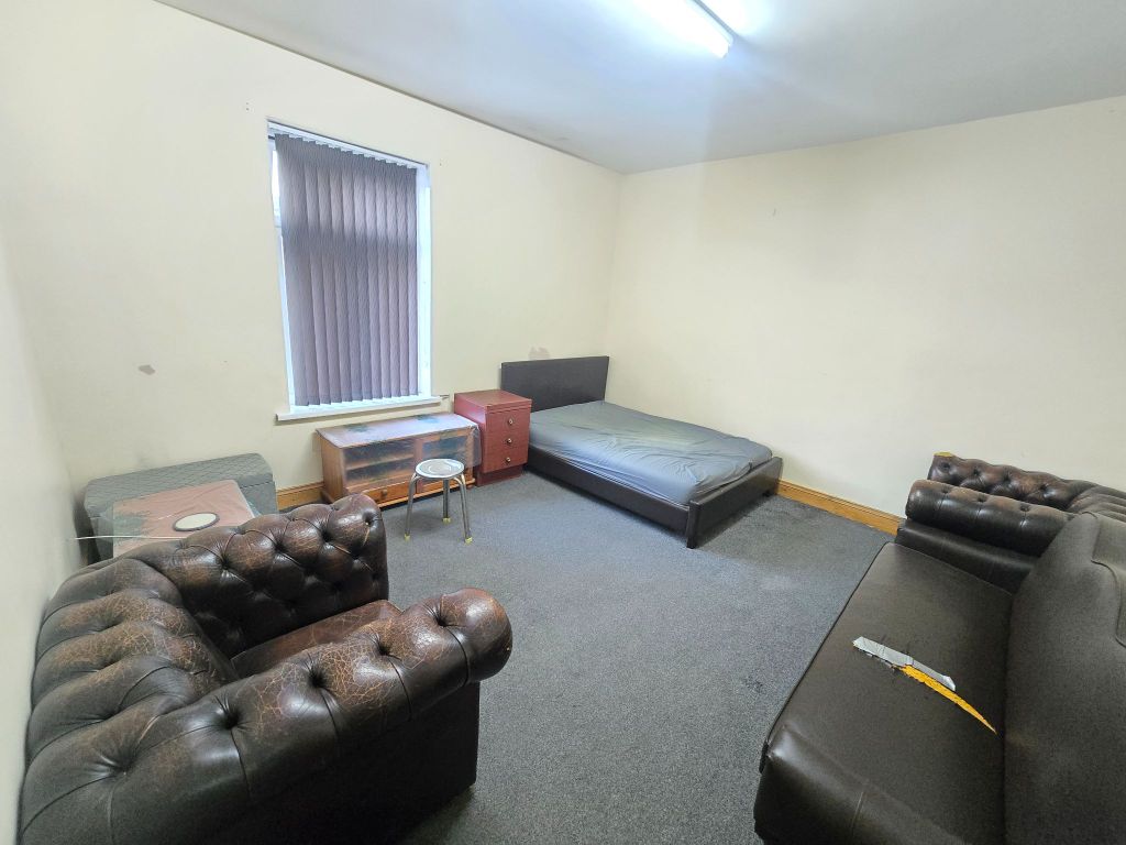 Property photo 2 of 14 Photograph 2