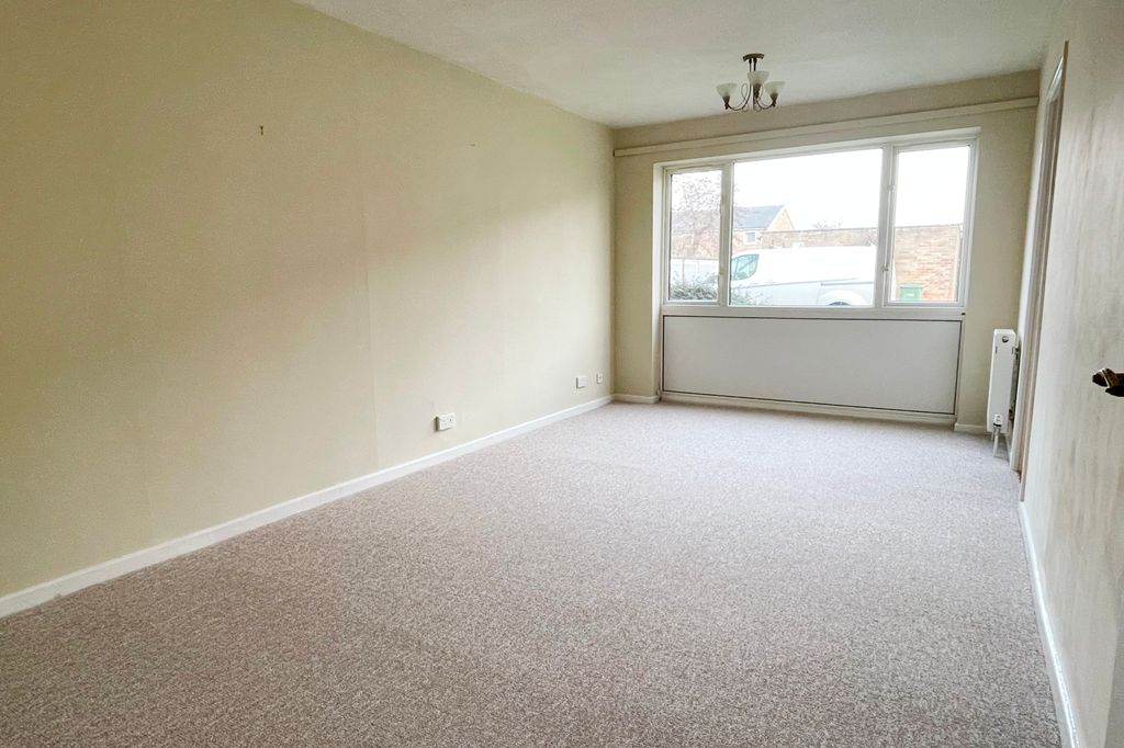 Property photo 3 of 9 3.Jpg