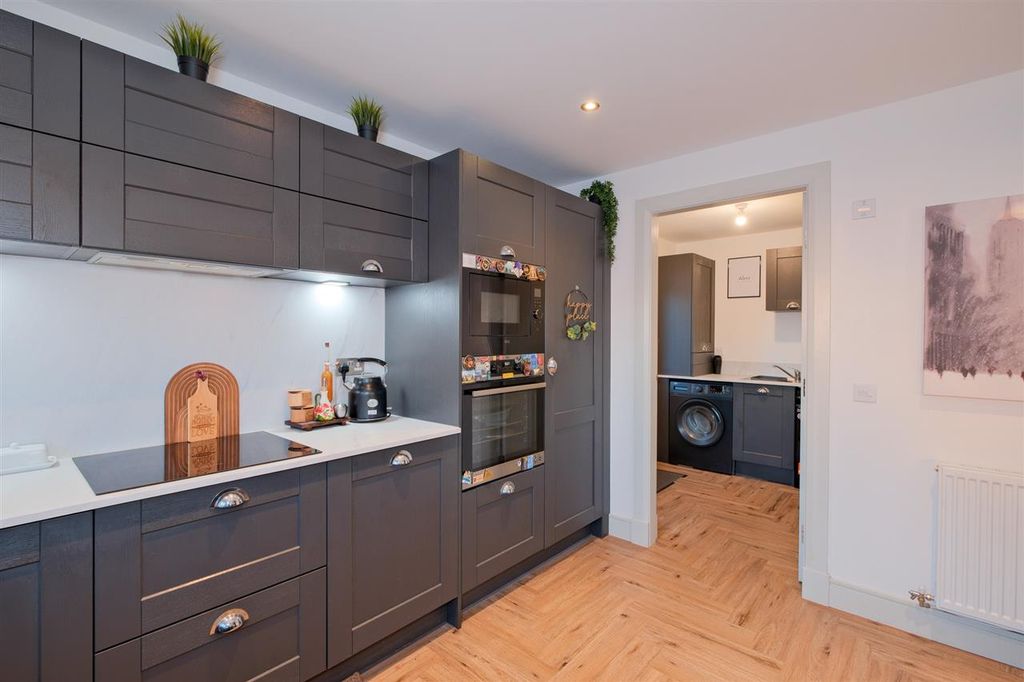 Additional image 8 of 4 bed detached house for saleGoldsmith Avenue, Hamilton ML3