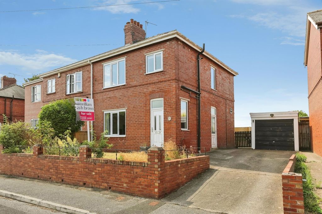 Property photo 1 of 23