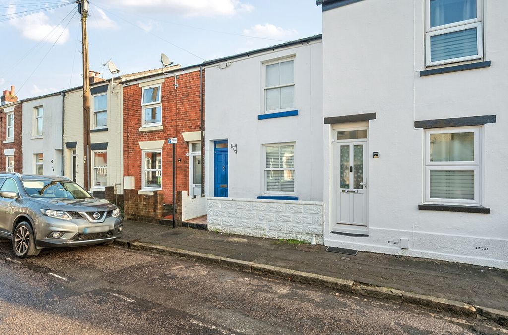 Property photo 1 of 11 1399900-26-697c92...