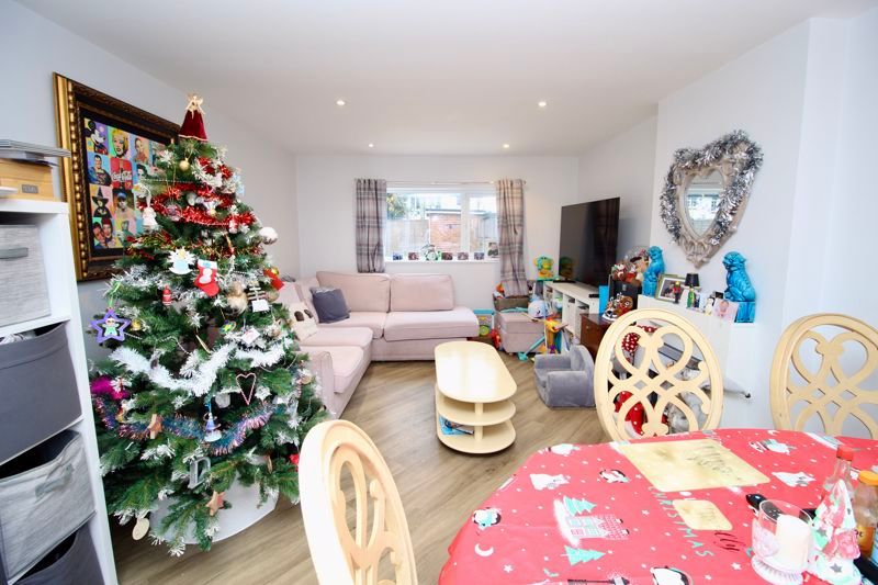 Property photo 3 of 12 Living/Diner