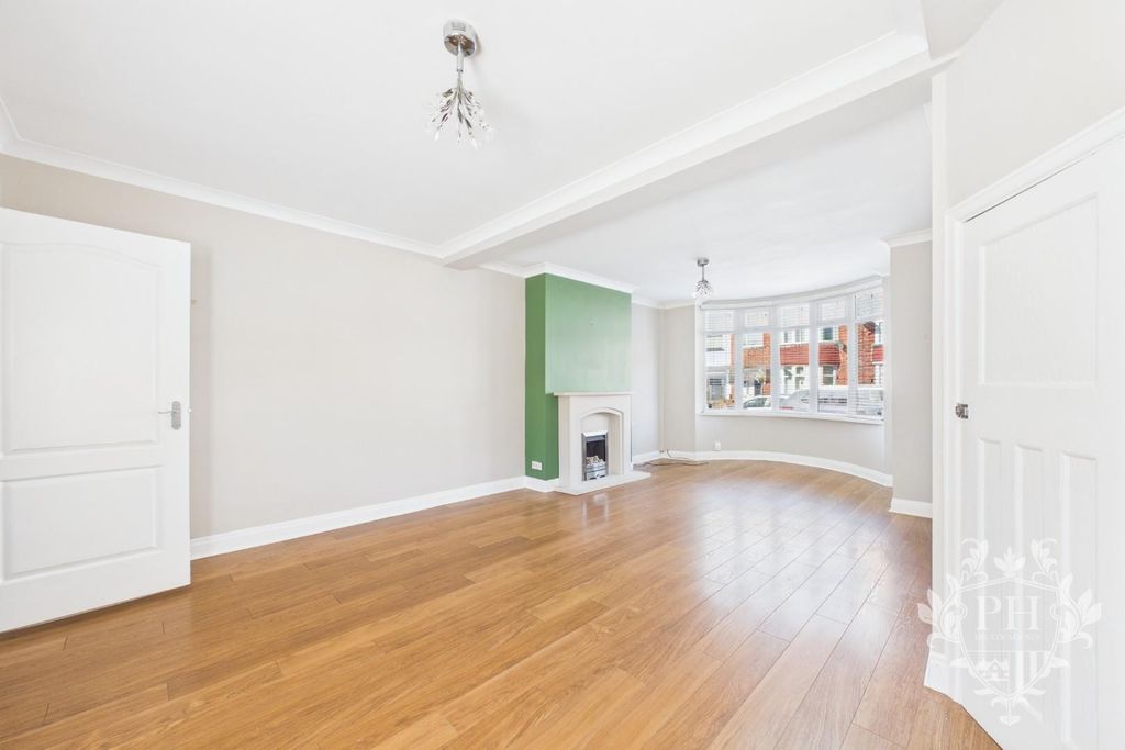Property photo 2 of 11 3Db332770B1241479ba5d196Fe41Fa8A_100_Cam02002G0-Pr