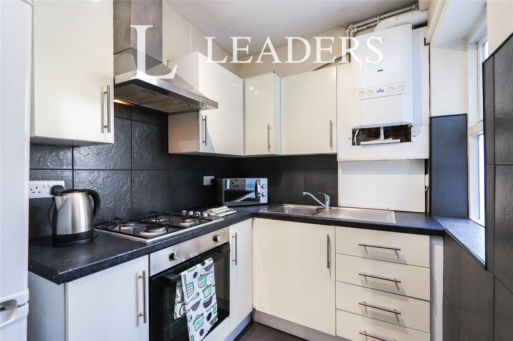 Property photo 2 of 10 Picture No. 02