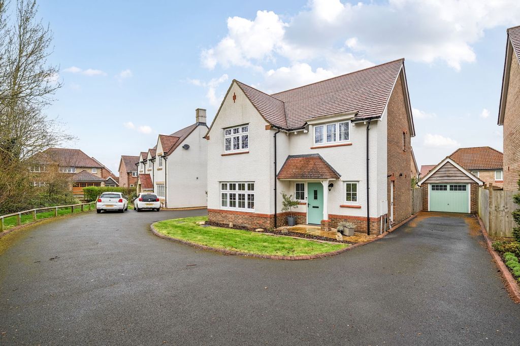 Property photo 1 of 22