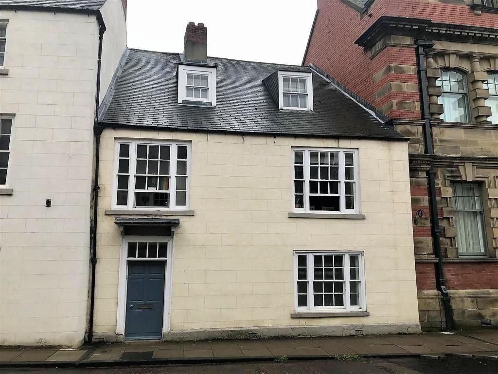 Property photo 2 of 21