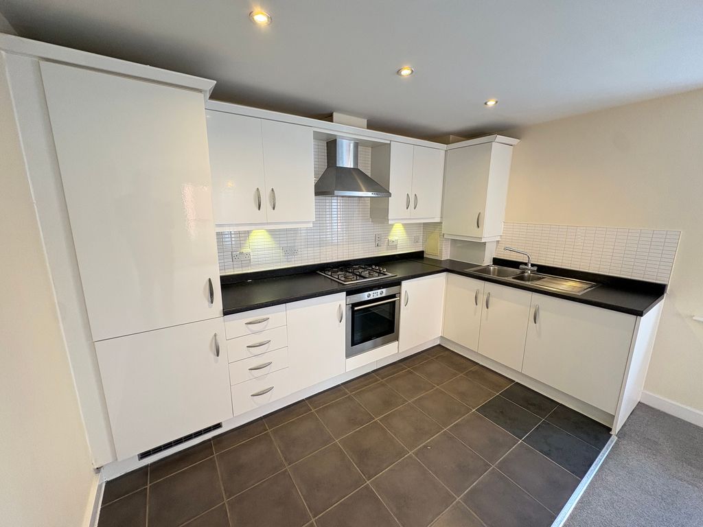 Property photo 3 of 10 Image