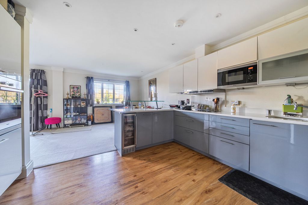 Property photo 3 of 19 1420586-12-69A5d9...