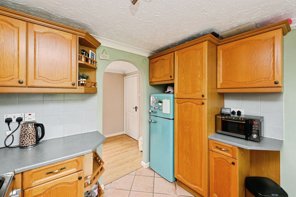 Property photo 3 of 16