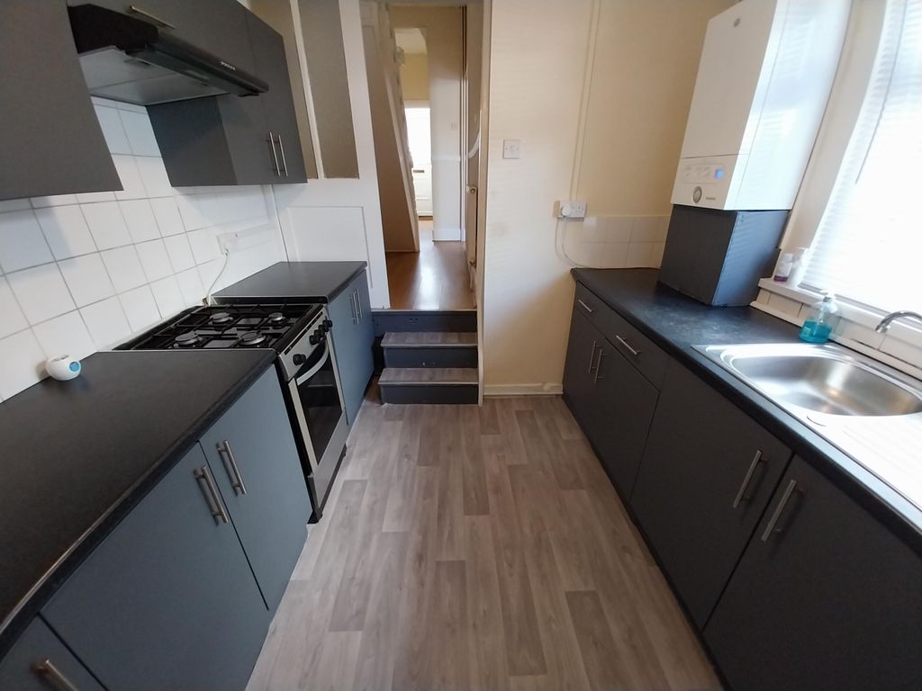 Property photo 2 of 11 Image