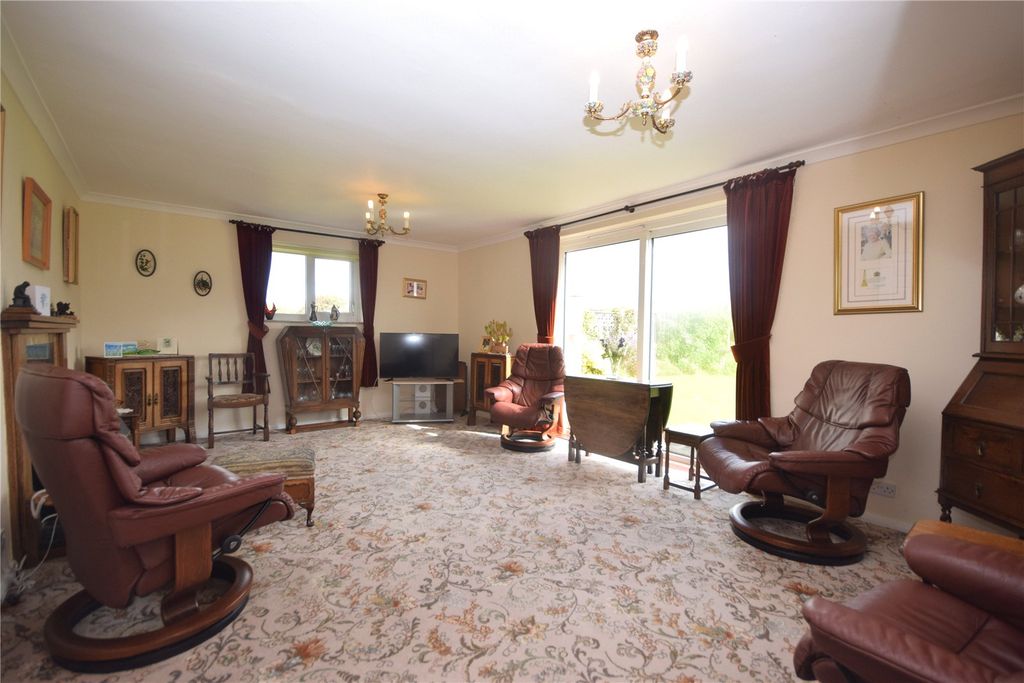 Property photo 2 of 14 Picture No. 03